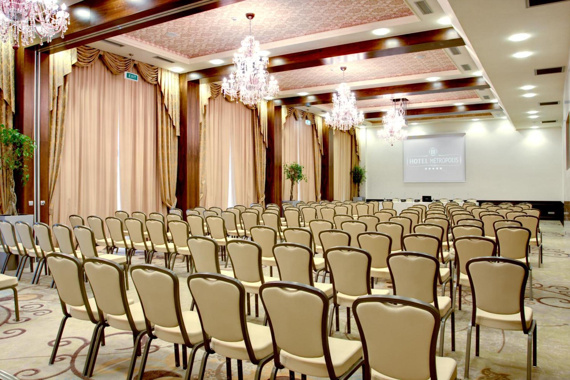 Metropolis Hotel Bistriţa Εξωτερικό φωτογραφία