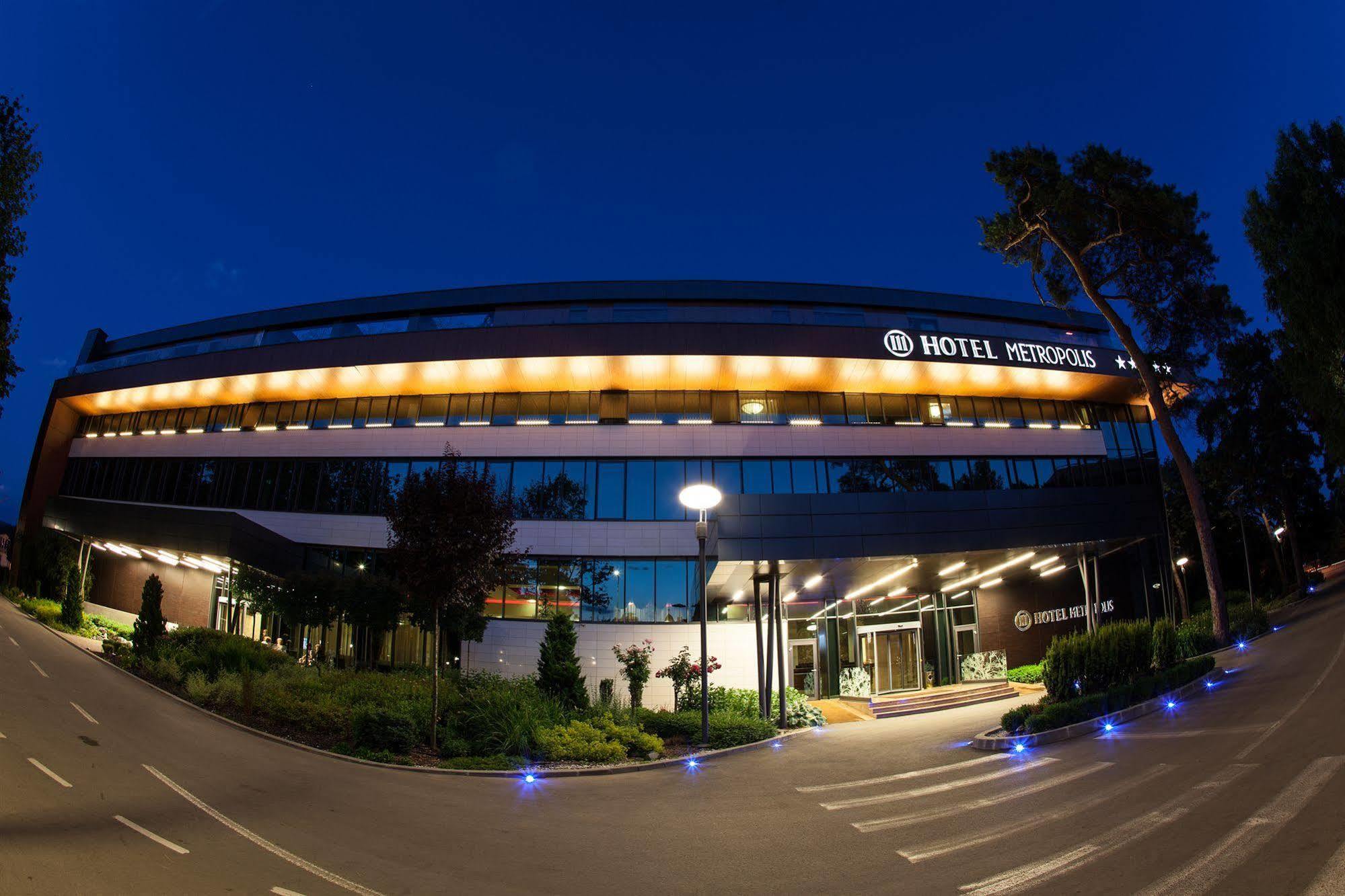 Metropolis Hotel Bistriţa Εξωτερικό φωτογραφία