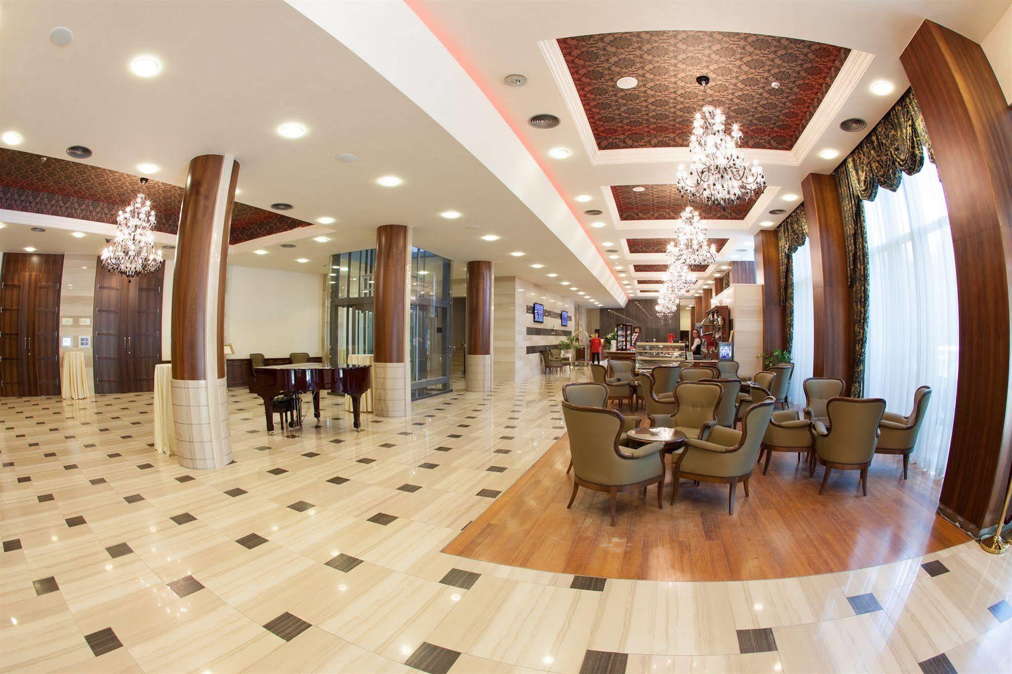 Metropolis Hotel Bistriţa Εξωτερικό φωτογραφία
