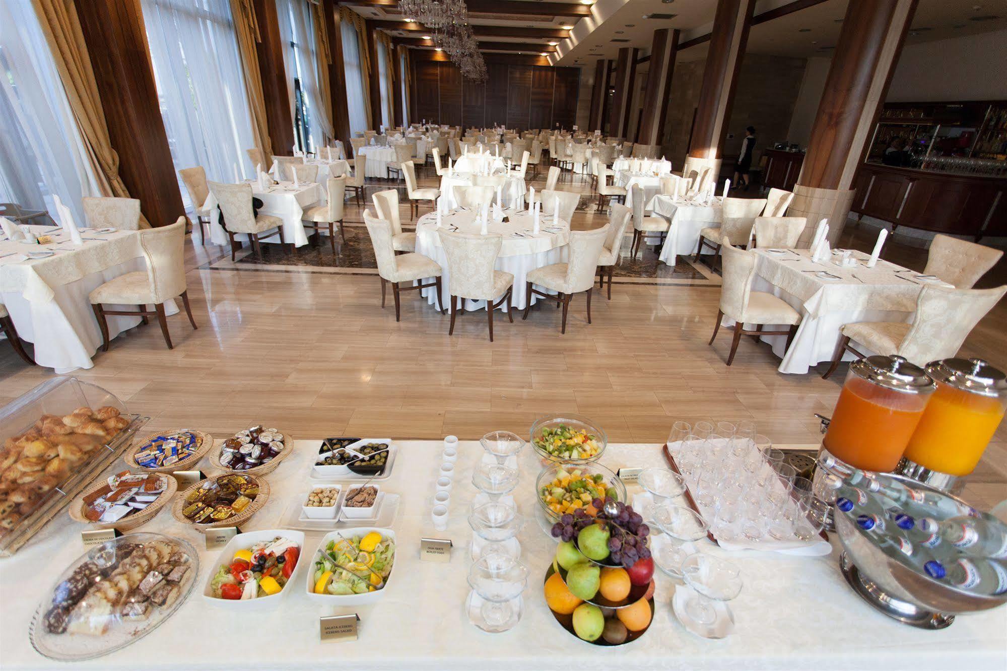 Metropolis Hotel Bistriţa Εξωτερικό φωτογραφία